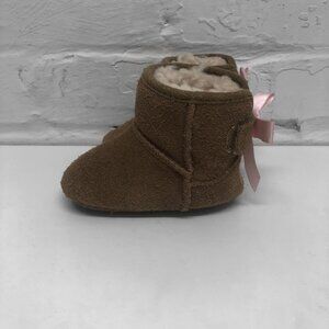 UGG Jesse Bow In Chestnut Sz 2-3